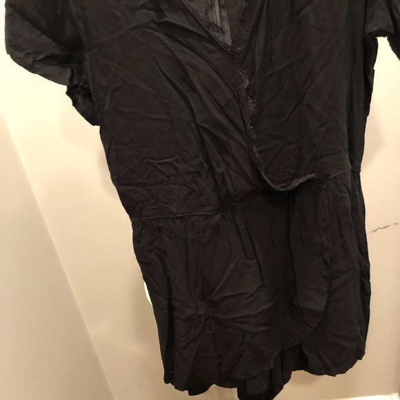 Little black romper - Picture 2 of 3